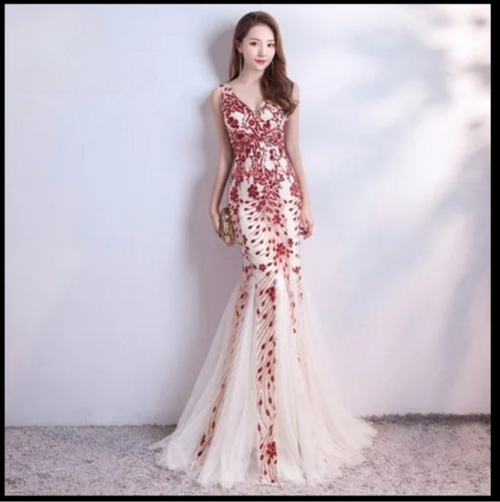 Red Floral Sequined Mermaid Gown